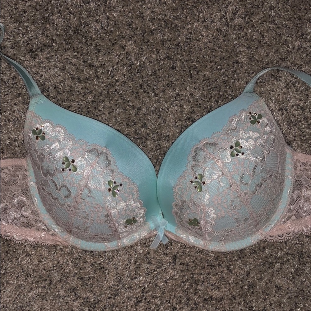 Victoria secret bra